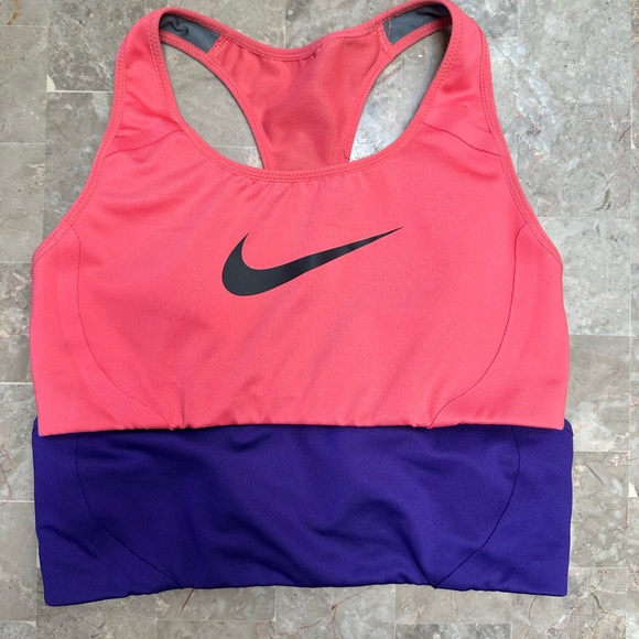 2 Nike Women's Coral and Violet Sports Bra - Picture 1 of 4